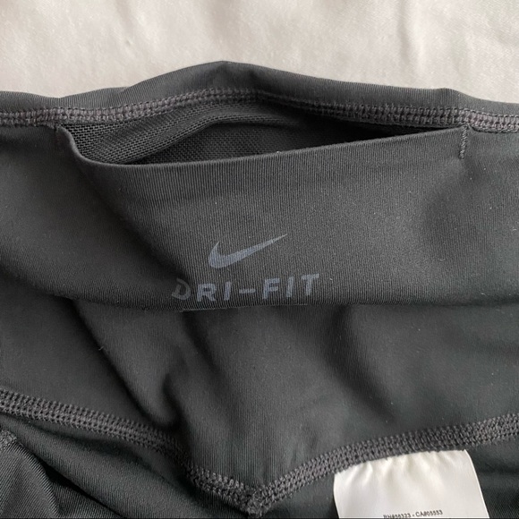 NWT Nike Women’s mid rise tight fit full length 2X - Picture 3 of 8